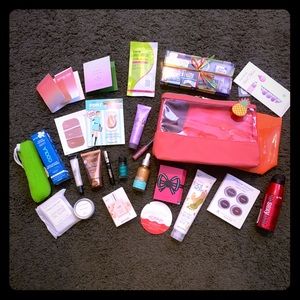 Lot of samples coola, philosophy, kopari and more!